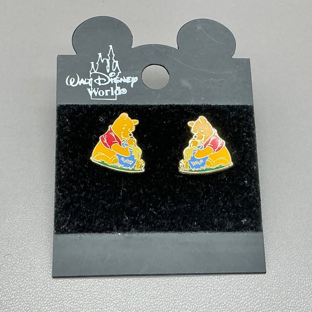 Disney Winnie the Pooh Stud Earrings Women Yellow Gold Tone Enameled Hunny Pot
